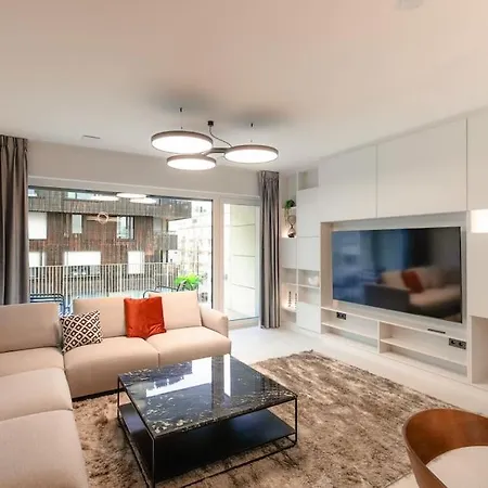 Henry's Appt With A Private 413 - Shared Kitchen شقة لوكسمبورغ