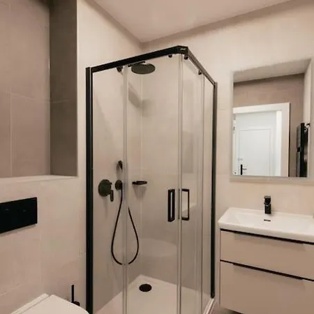 شقة Henry's Appt With A Private 413 - Shared Kitchen لوكسمبورغ